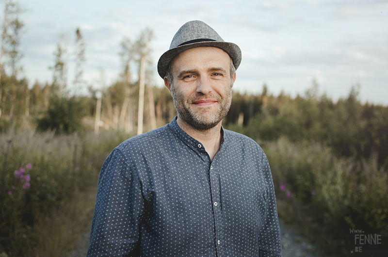 Portret man, buitenleven in Zweden, natuurwandelingen Dalarna, www.DOGvision.be
